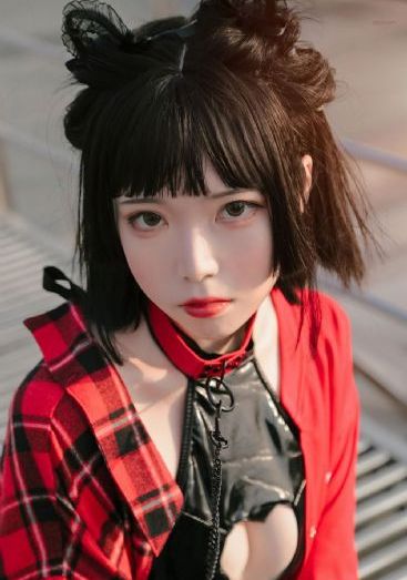 欧美夫妻高甜吻戏_720高清免费观看