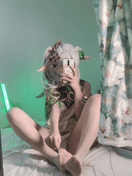女同日韩视频在线网站_720电影完整版