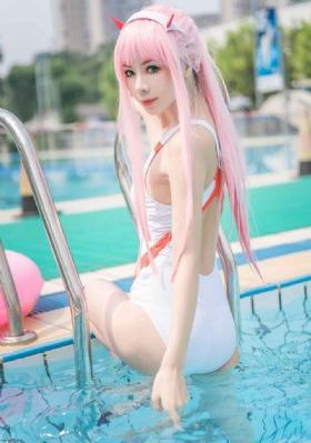 时尚大片欧美海报_720日韩免费观看