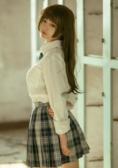 欧美极品美女_无删减在线播放