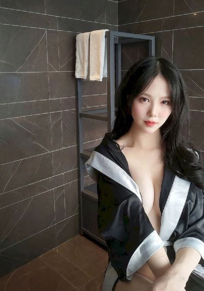 欧美女人被x图片_蓝光版中文字幕包