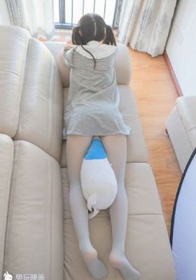 国产美乳极品白嫩精品_高清迅雷电影在线