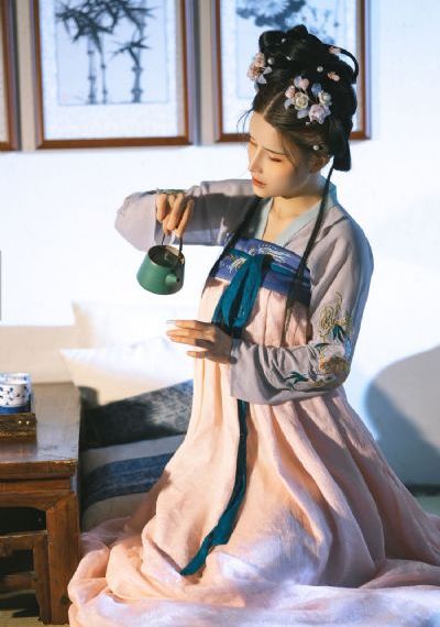 第一福利火箭视频精品_免VIP免费在线观看