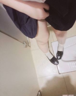 欧美女人性喷潮_BD英语在线观看高清