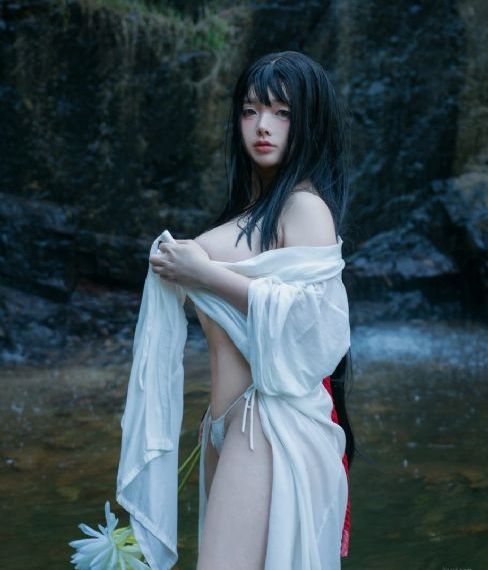 女人高潮抽搐潮喷视频分腿_BT种子下载