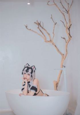 欧美妖艳化妆图片_HD迅雷电影在线